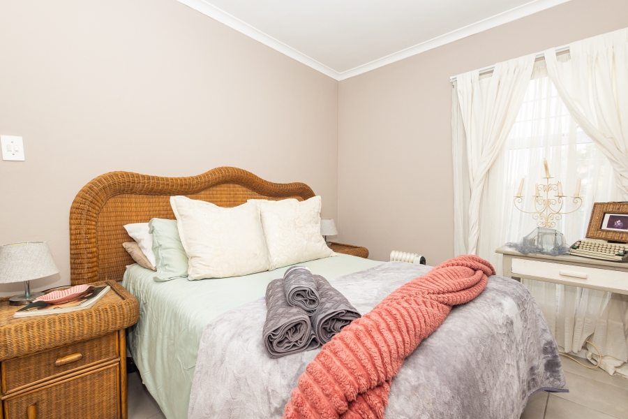 To Let 3 Bedroom Property for Rent in Bonnie Brae Western Cape